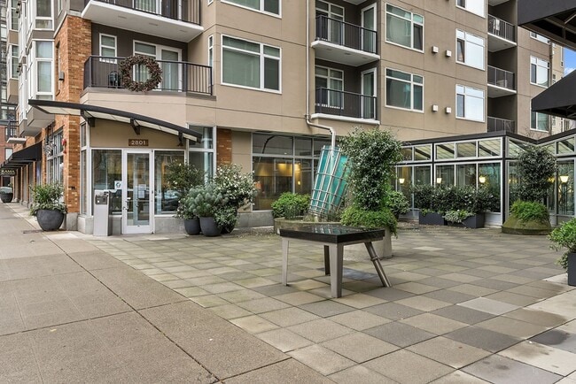 Building Photo - Amazing Views & All the Amenities at The Ellington w/Parking! $2600