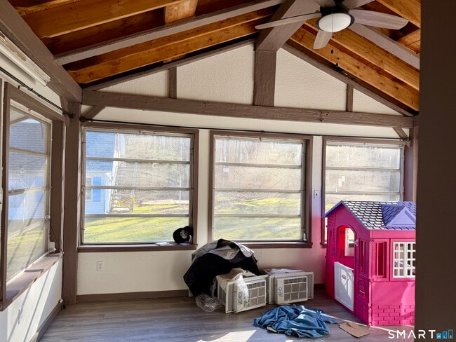 Building Photo - 44 Crabapple Rd