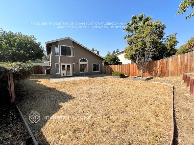 Building Photo - 3220 Lowther Way