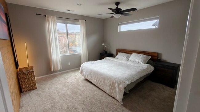 Building Photo - 2539 Jordan St