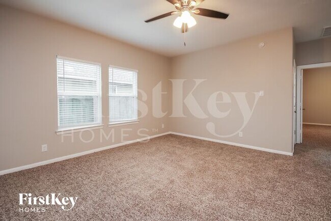 Building Photo - 135 Mustang Stampede Dr