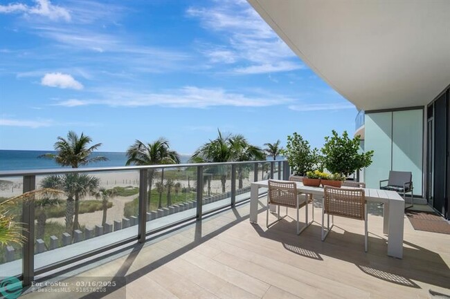 Building Photo - 1116 N Ocean Blvd