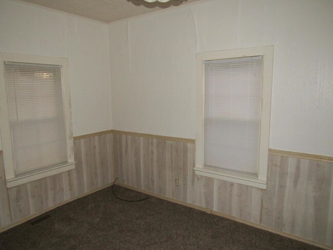 Building Photo - 2116 N Fremont Ave