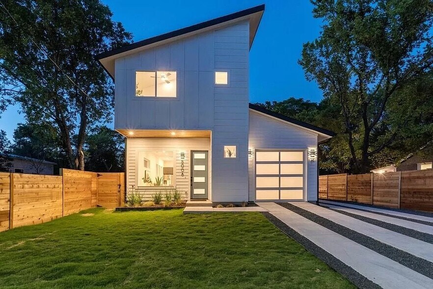 Building Photo - 5008 Lott Ave