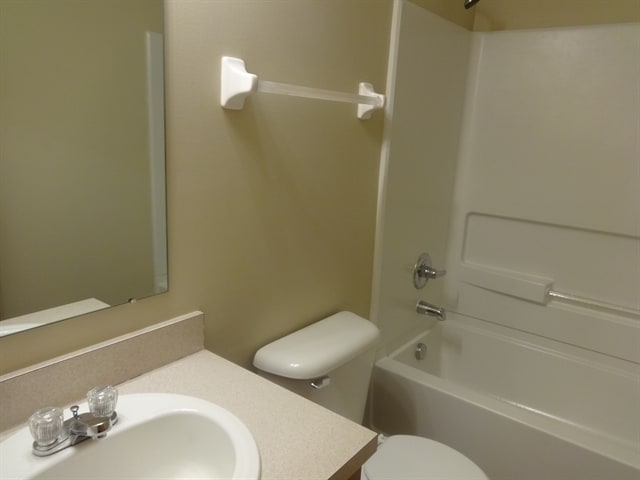 Building Photo - 1961 Bay Port Dr