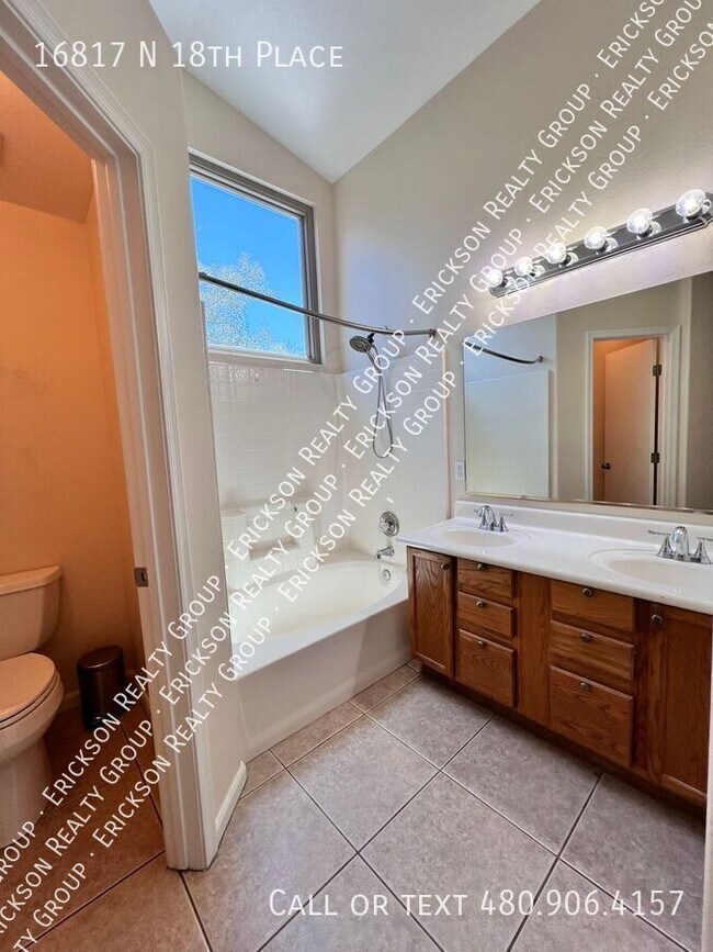 Building Photo - 16817 N 18th Pl