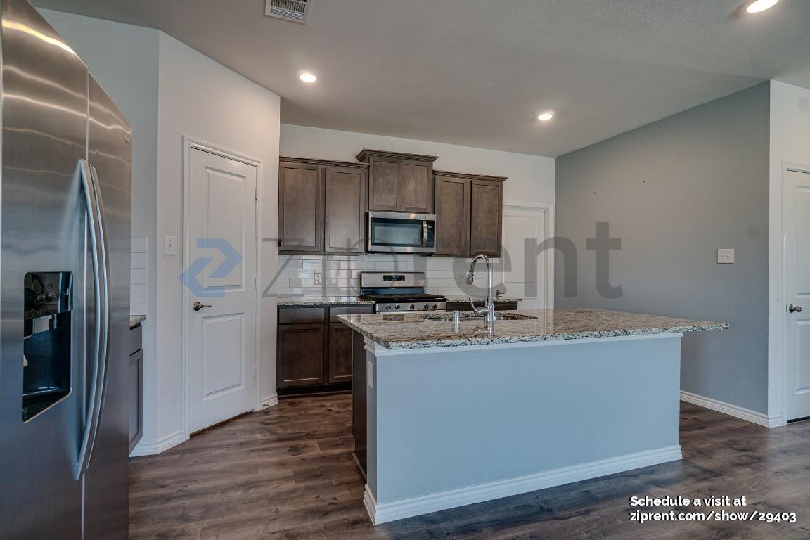 Building Photo - 611 Rawhide Way