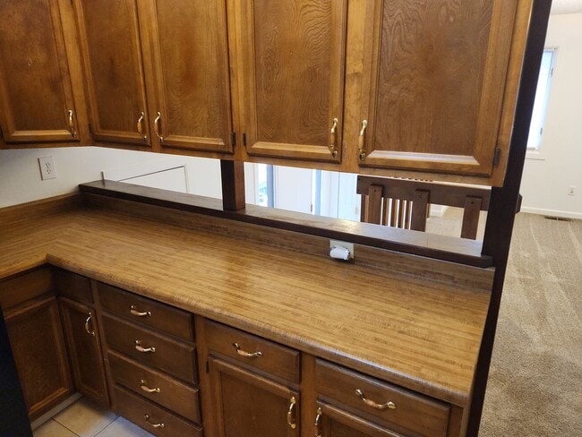 Building Photo - 2 bed 1.75 bath apartment close to JBER.