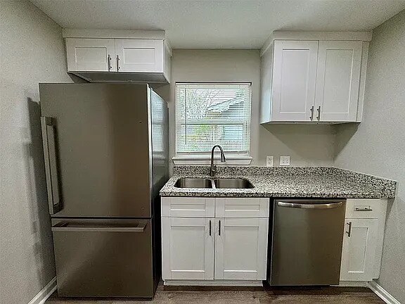 Building Photo - 4211 5th St