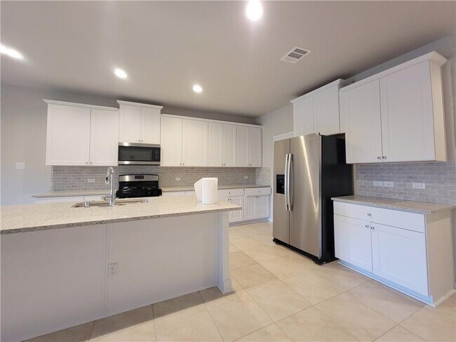 Building Photo - 3633 Soft Shore Ln