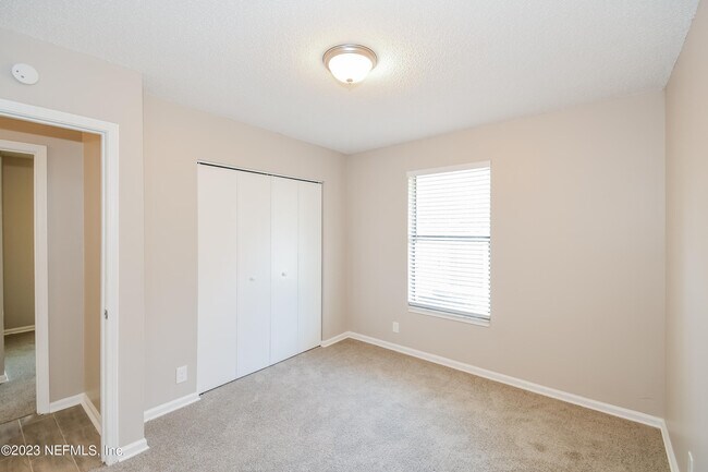 Building Photo - 7850 Blank Dr N