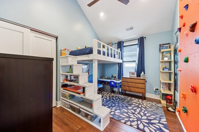 Building Photo - 1717 N Hudson Ave