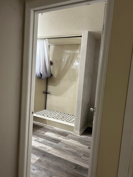 Building Photo - 5007 Sunridge Palms Dr