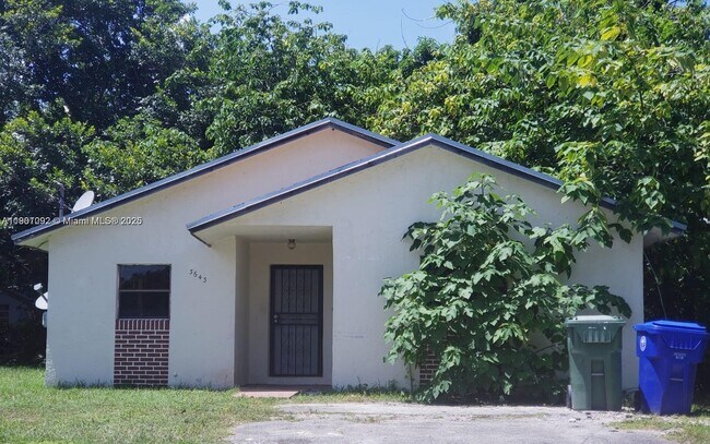 Primary Photo - 3643 Florida Ave