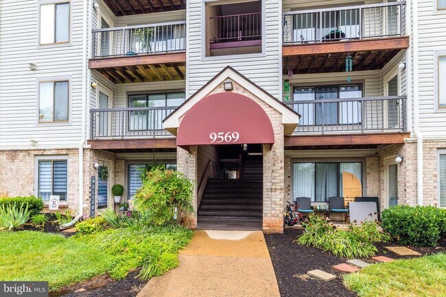Building Photo - 9569 Coggs Bill Dr