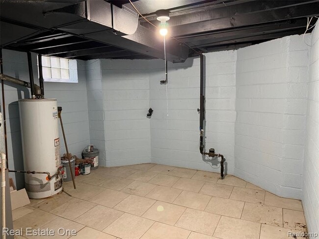 Building Photo - 6421 Oakman Blvd