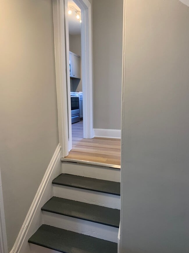 Building Photo - 718 Cattell St