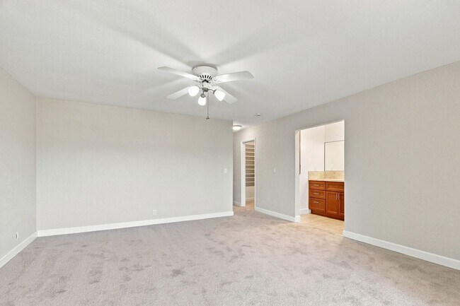 Building Photo - Million Dollar Views! Available Now!