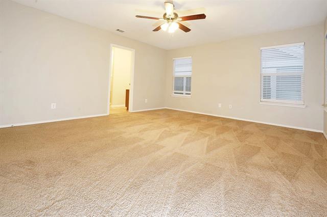 Building Photo - 1612 Cambridge Dr