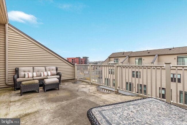 Building Photo - 44735 Medway Ter