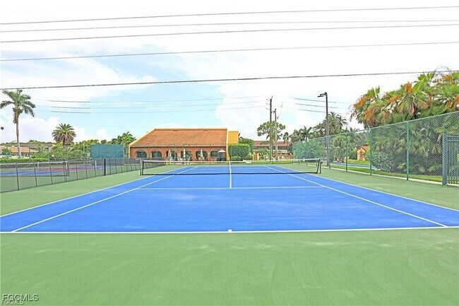 Building Photo - 6150 Whiskey Creek Dr