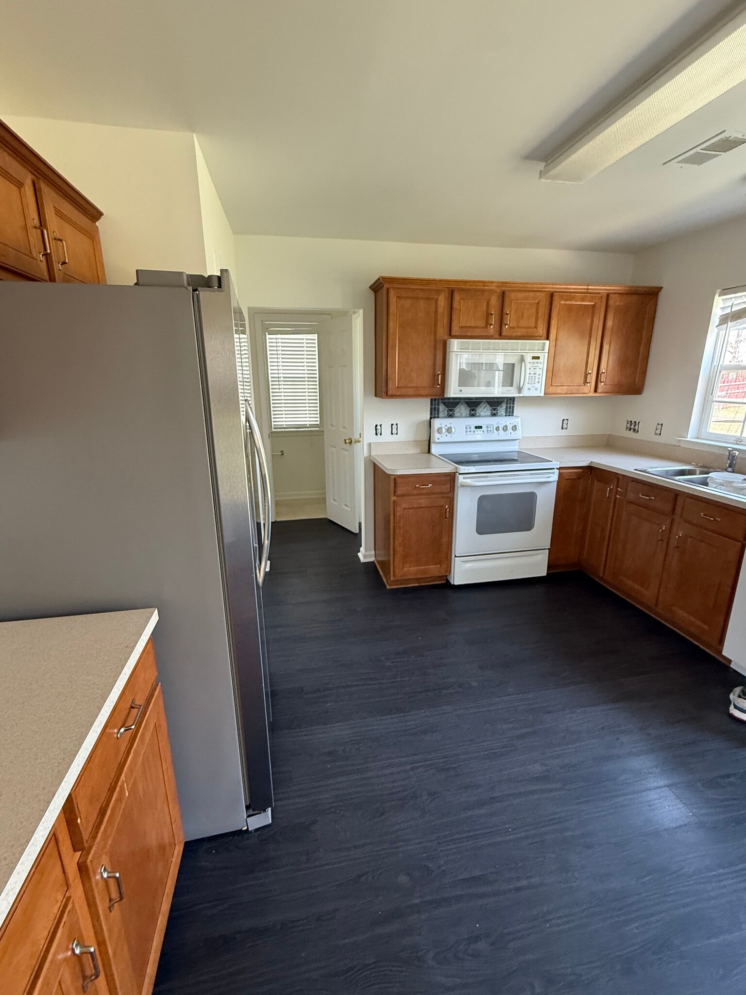 Building Photo - 2810 Azalea Hills Dr