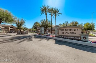 Building Photo - 705 W Queen Creek Rd
