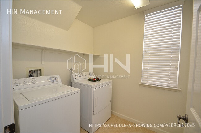 Building Photo - 115 Ede Ln