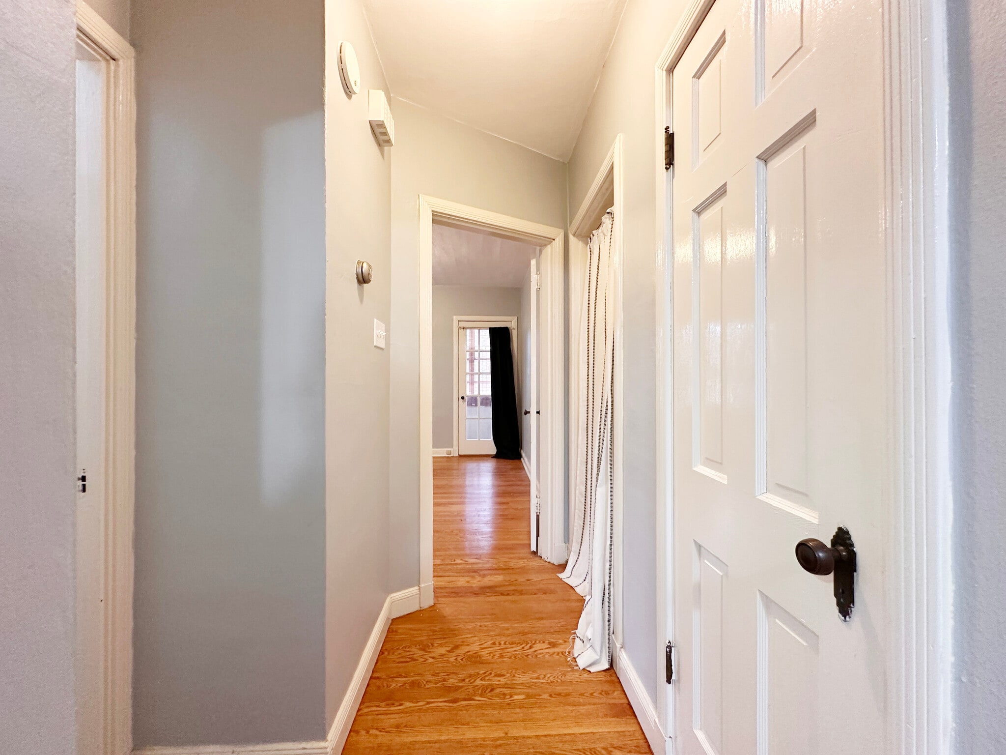 Building Photo - 5816 Mardel Ave