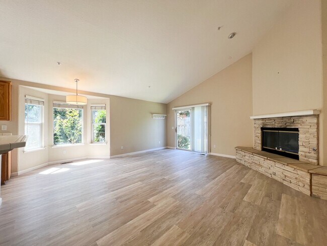 Building Photo - Spacious Single-Level 3-Bedroom Home in Desirable North Napa