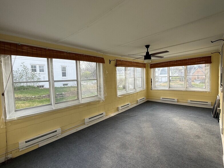 Building Photo - 3345 N 48th Ave