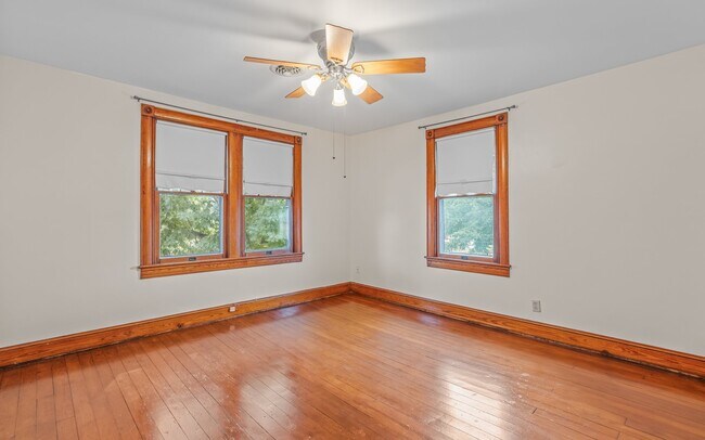 Building Photo - 4522 Columbia St