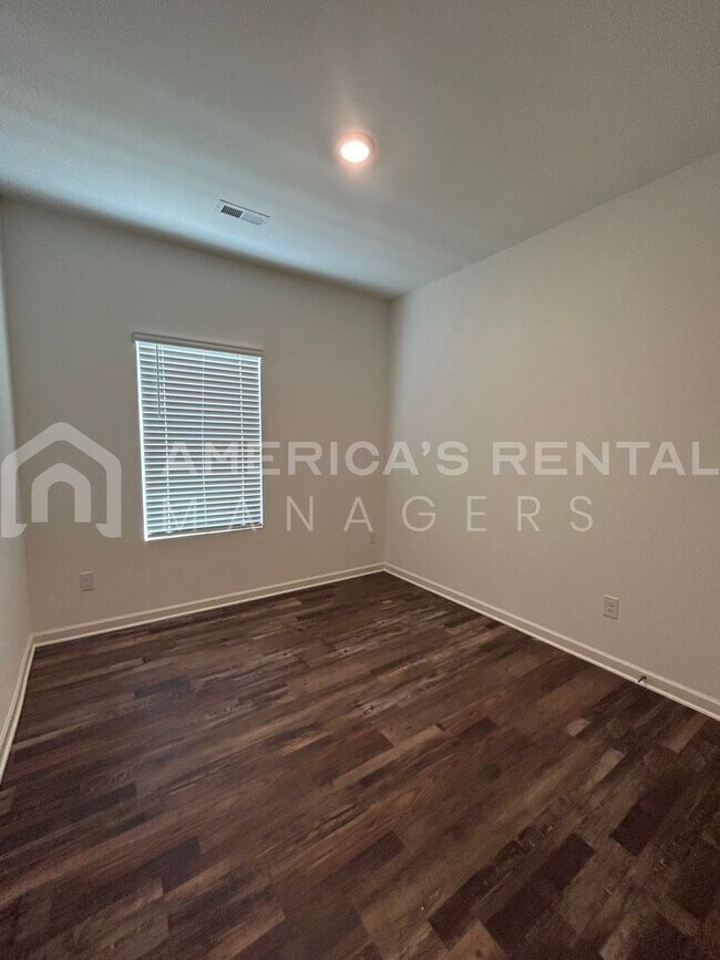 Building Photo - 5293 Meadow Ridge Trail