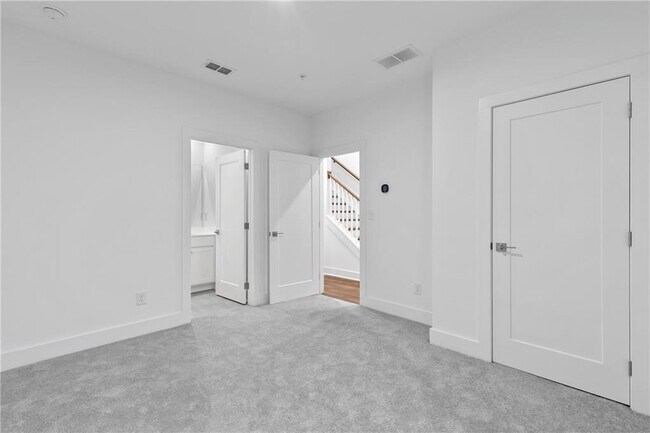 Building Photo - 515 Motivation Cir NW