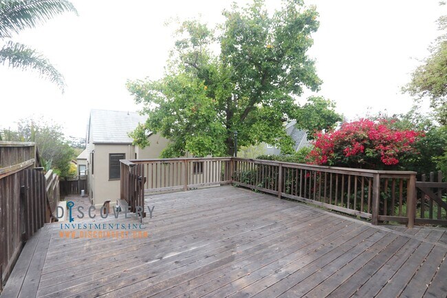 Building Photo - Oakmore Tudor with Large Backyard and Deck