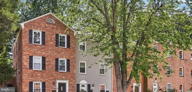 Building Photo - 2905 Wren Ct