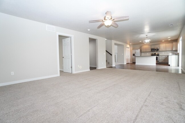 Building Photo - 13776 S Piano Ave