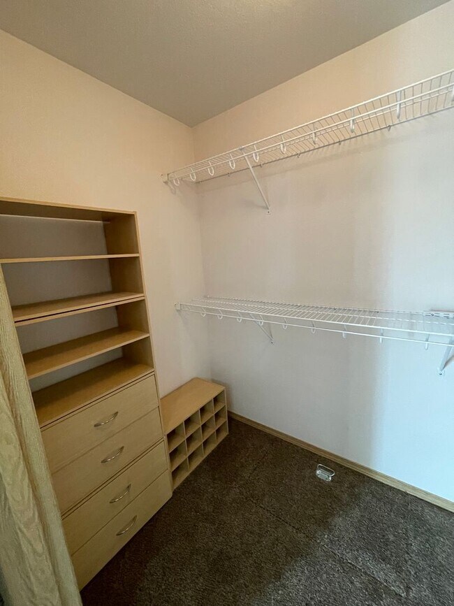 Building Photo - Spacious 1,520 Sq. Ft. Home with Open Floor Plan