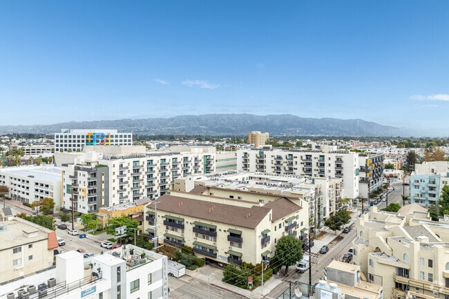 Building Photo - Las Casitas Apartments