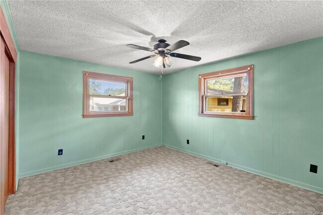 Building Photo - 3450 Cornell Dr