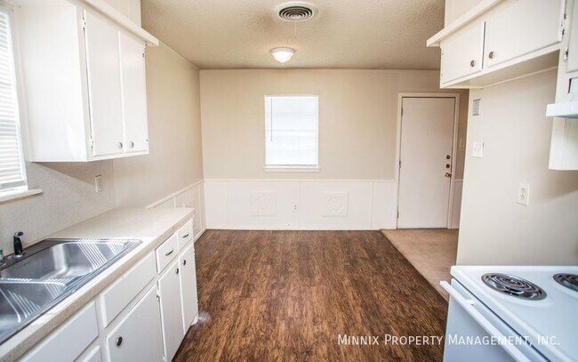 Building Photo - 4804 53rd St