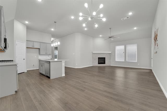 Building Photo - 2514 Vera Wy