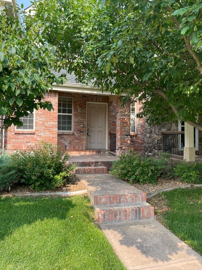 Building Photo - 3545 Big Ben Dr