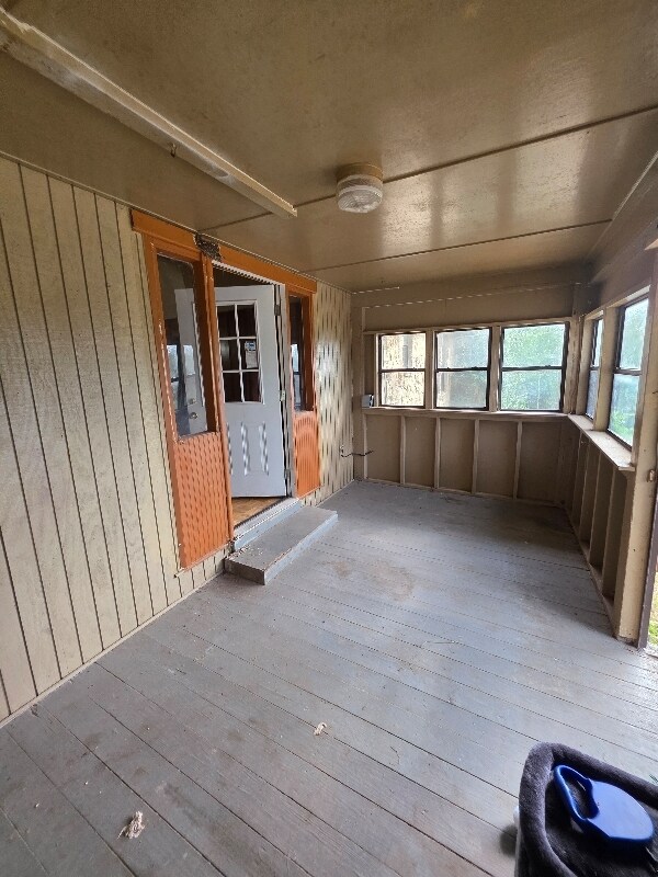 Building Photo - 627 Wild Coyote Trail