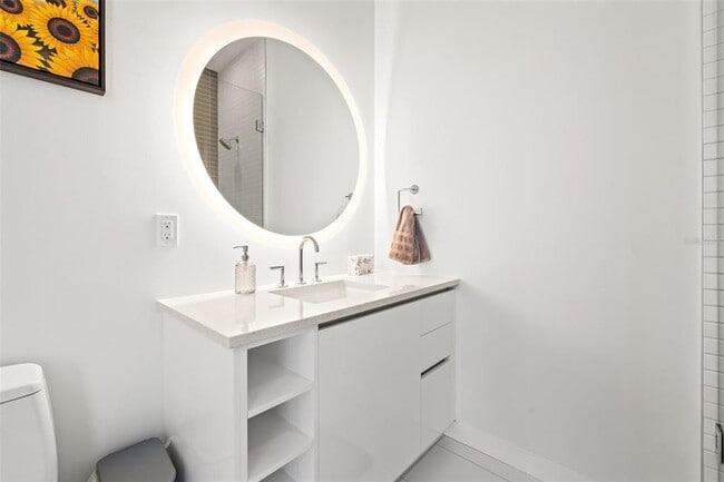 Building Photo - 777 3rd Ave N