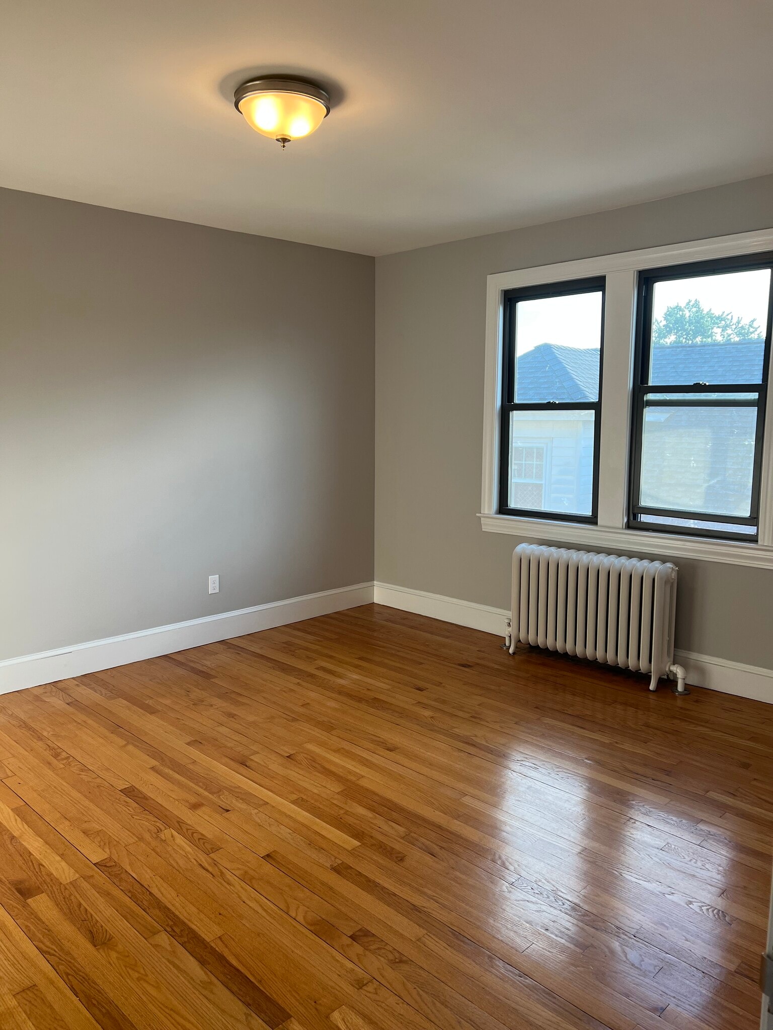 Bedroom #3 1 of 2 - 4 Price Blvd