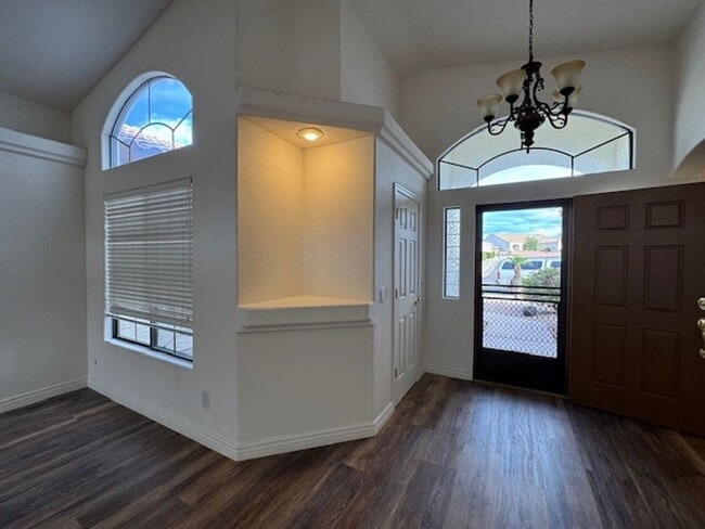 Building Photo - 3BR with SOLAR-NO Electric Bills! RV Gate & Parking, Bullhead Parkway