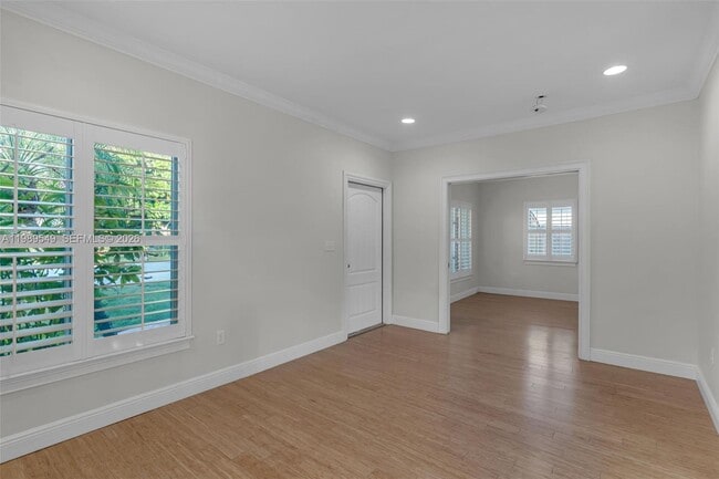Building Photo - 7048 SW 83rd Ct