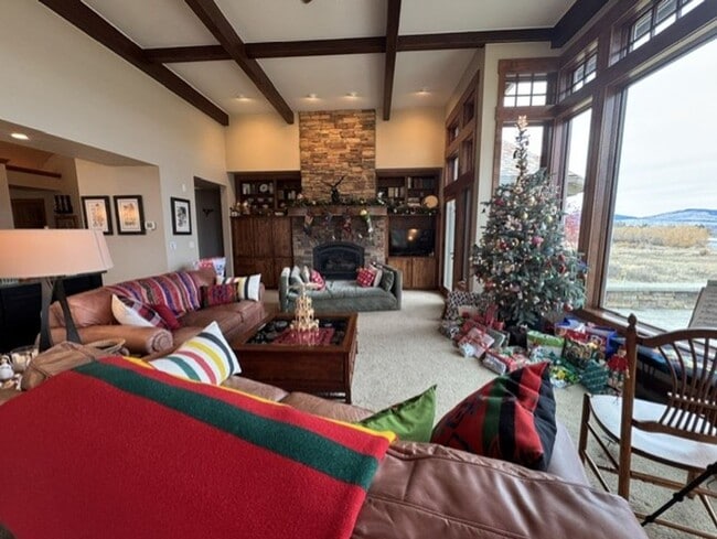 Building Photo - Fully furnished executive home with lake views located in gated community in Polson- Available Se...
