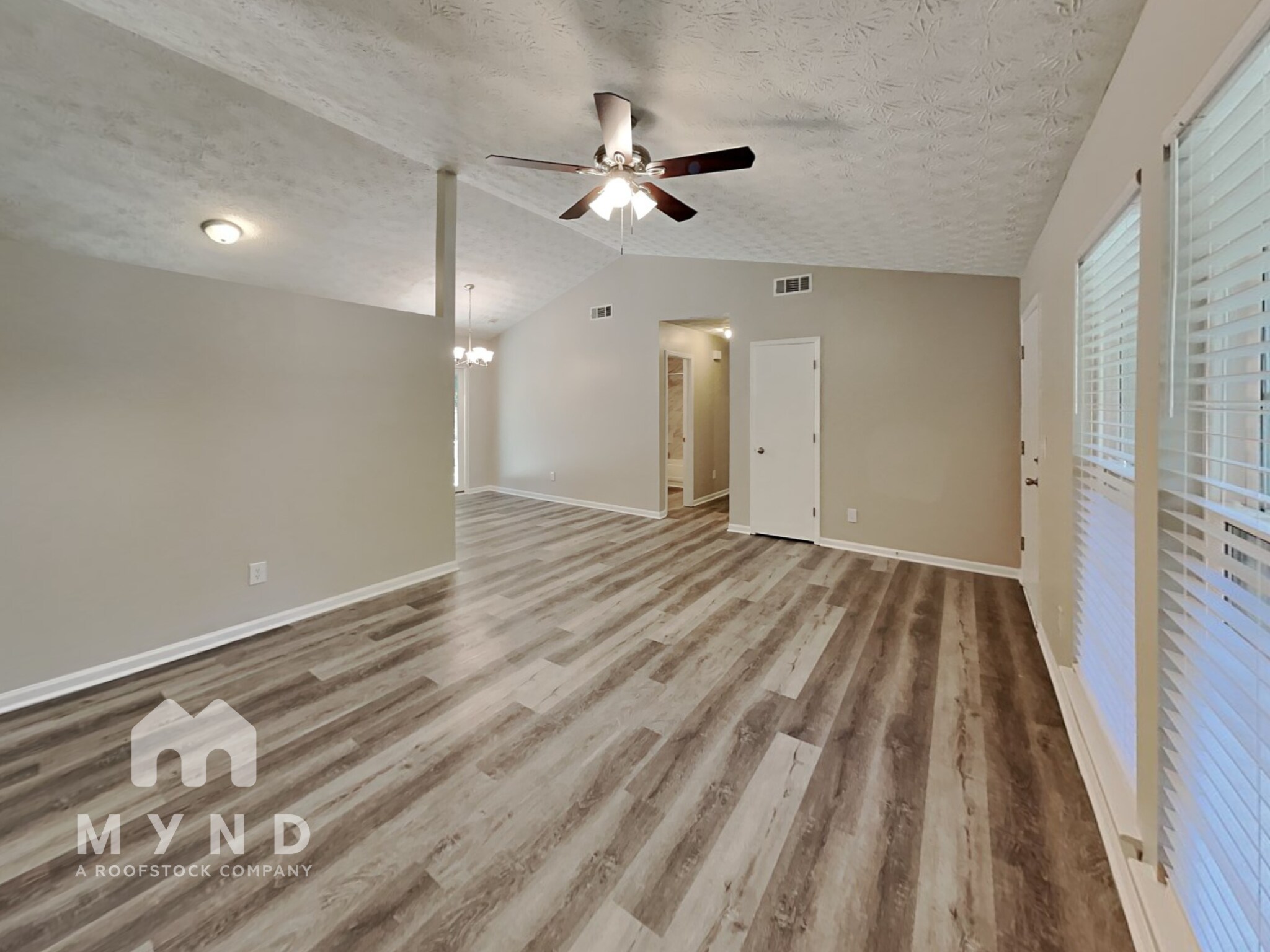 Building Photo - 264 Fennel Wy SW
